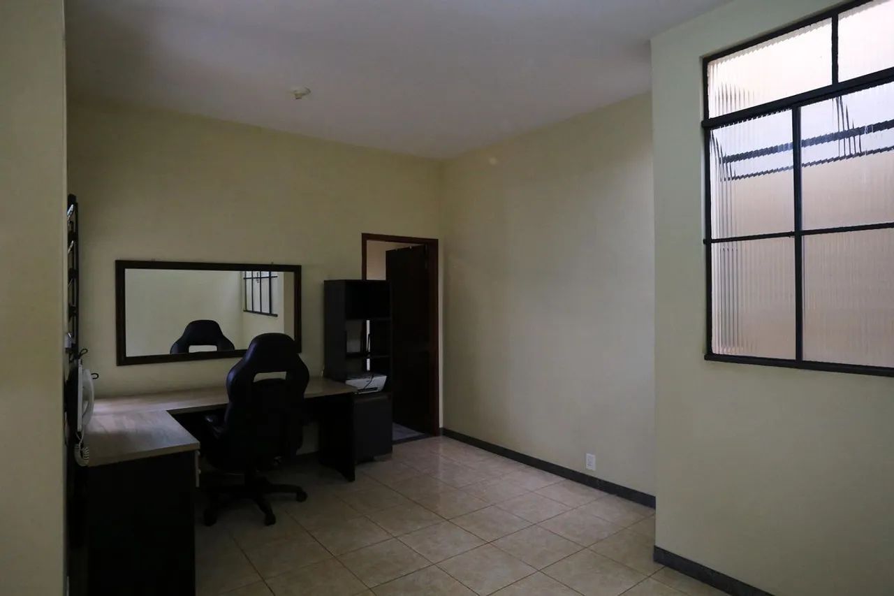 Casa à Venda - Concórdia, 5 Quartos, 400 m2 - Foto 5
