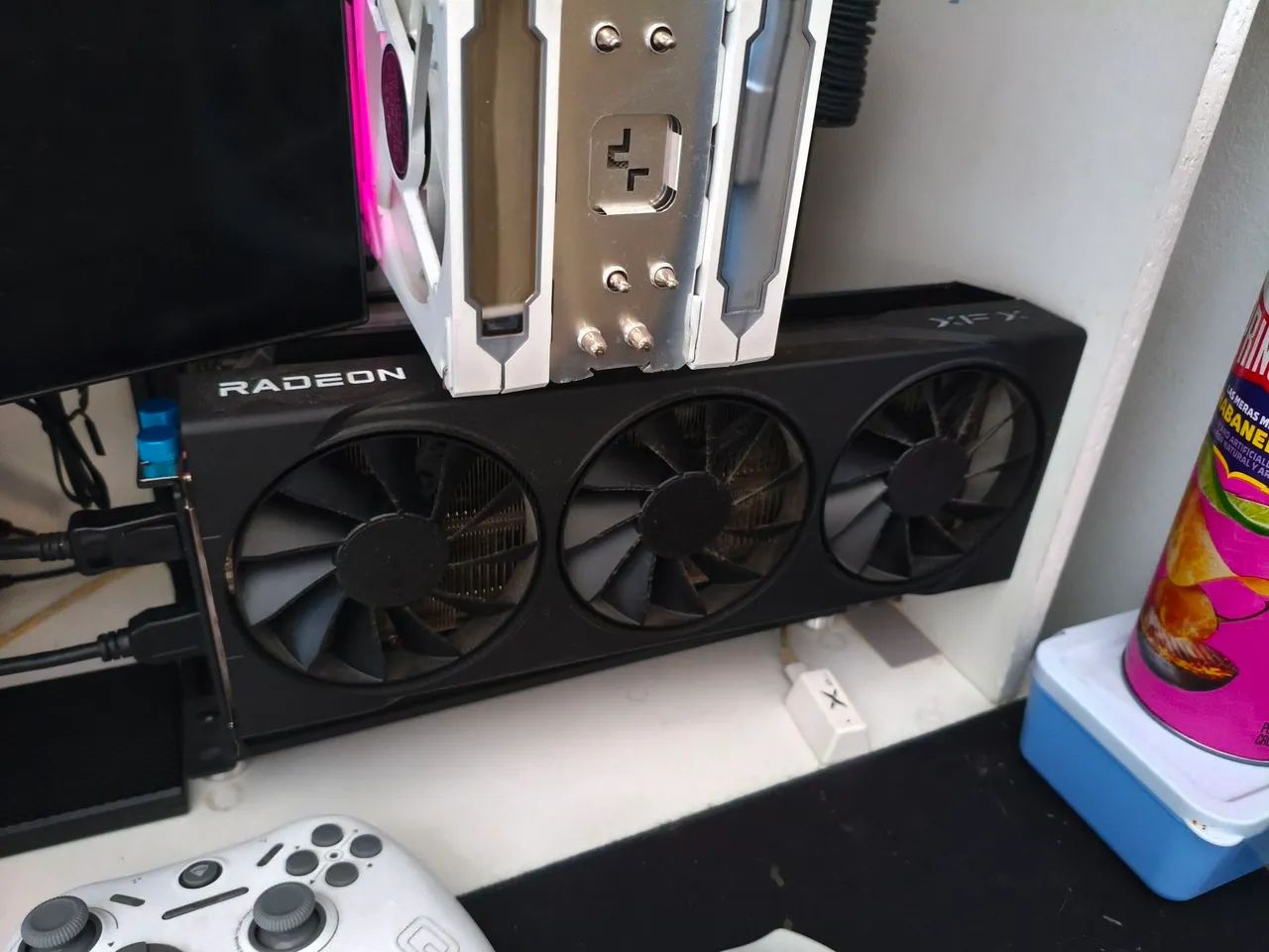 Placa de vídeo AMD Radeon RX 9070 XT XFX Swift na caixa - Placas