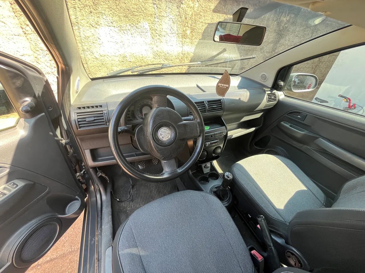 Volkswagen Fox City 1.0mi/ 1.0mi Total Flex 8V 3P 2004