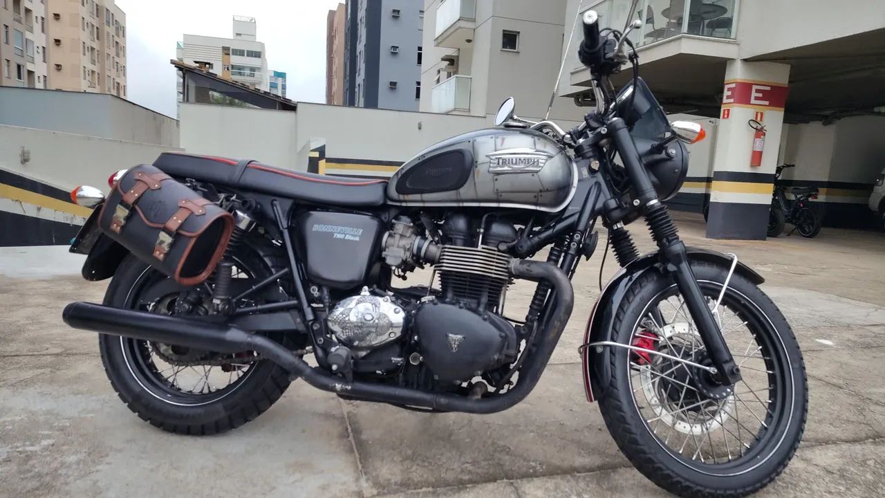 Triumph Boneville T100 Customizada 2014 - Foto 3