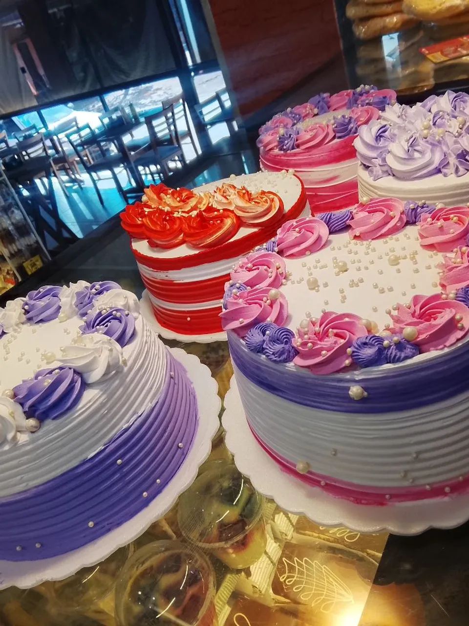Ofereço meus serviços de confeitero 