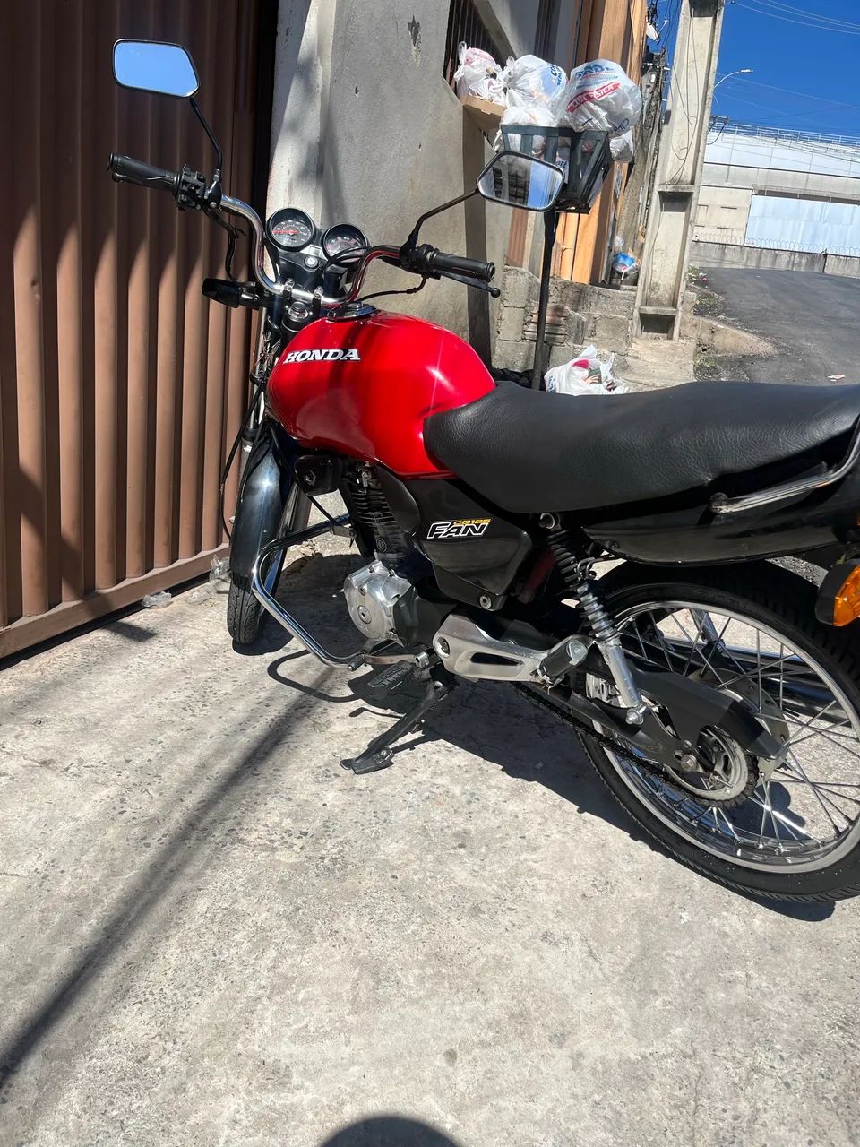 Fan 125, 2006 - Foto 4