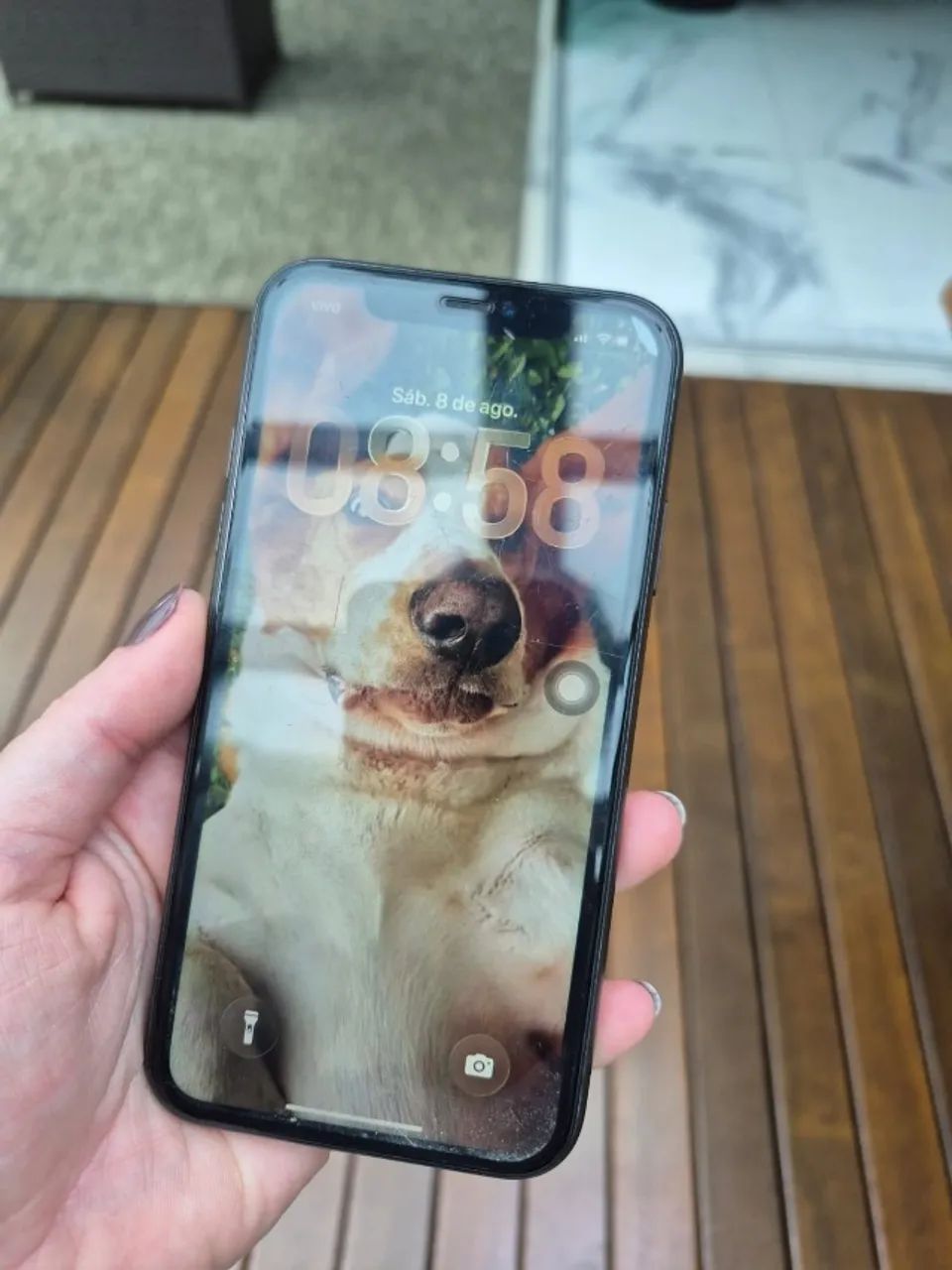 Vendo Iphone 11 128gb preto ótimo estado - Foto 2