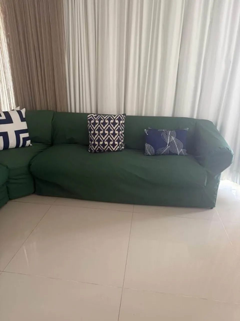 Sofá novo em L com capa tecido verde 4,5m - Foto 3