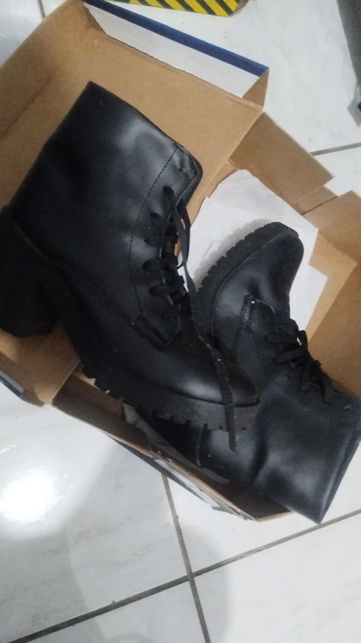 Bota 39 40  usada 2 vezes 