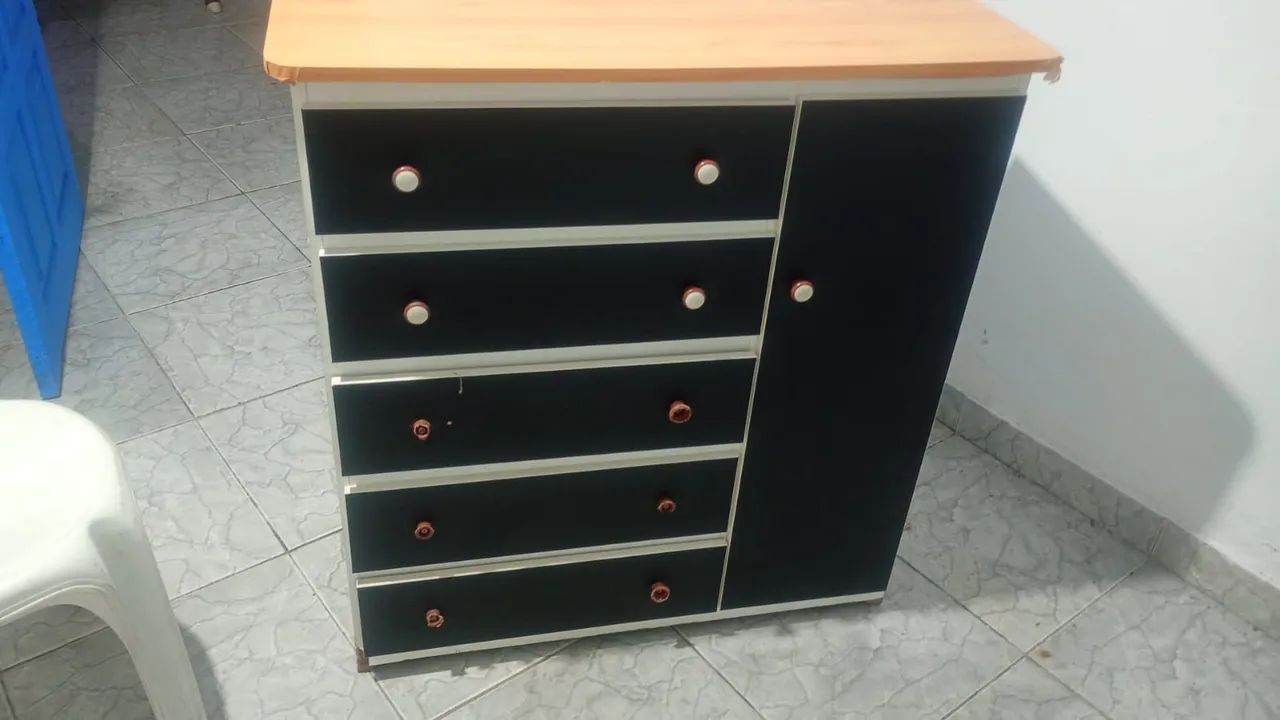 Cômoda 5 gavetas Preta 