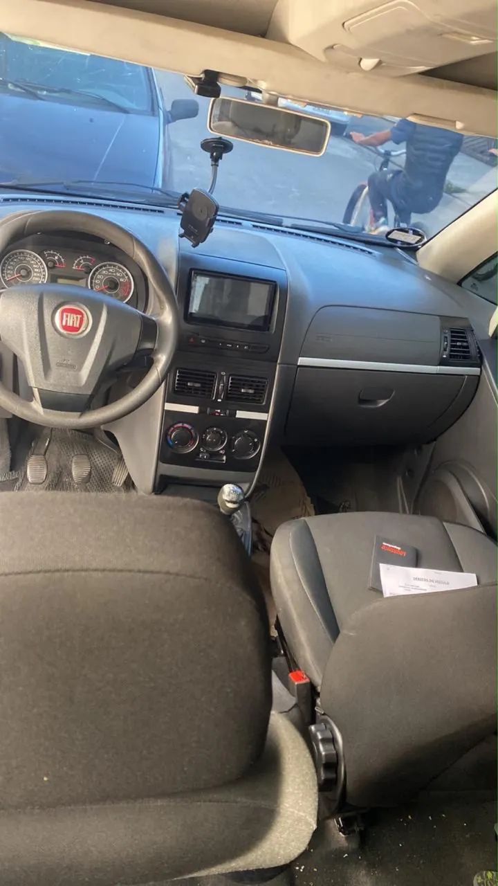 Fiat Idea Attractive 1.4 Fire Flex 8V 5P 2013 - Foto 5