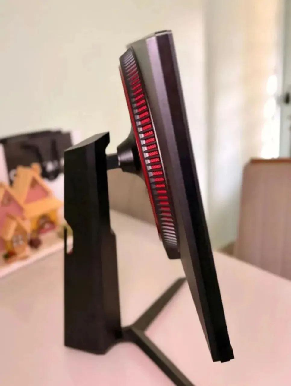 Monitor LG Ultragear 27" IPS 144hz Muito Novo - Foto 2