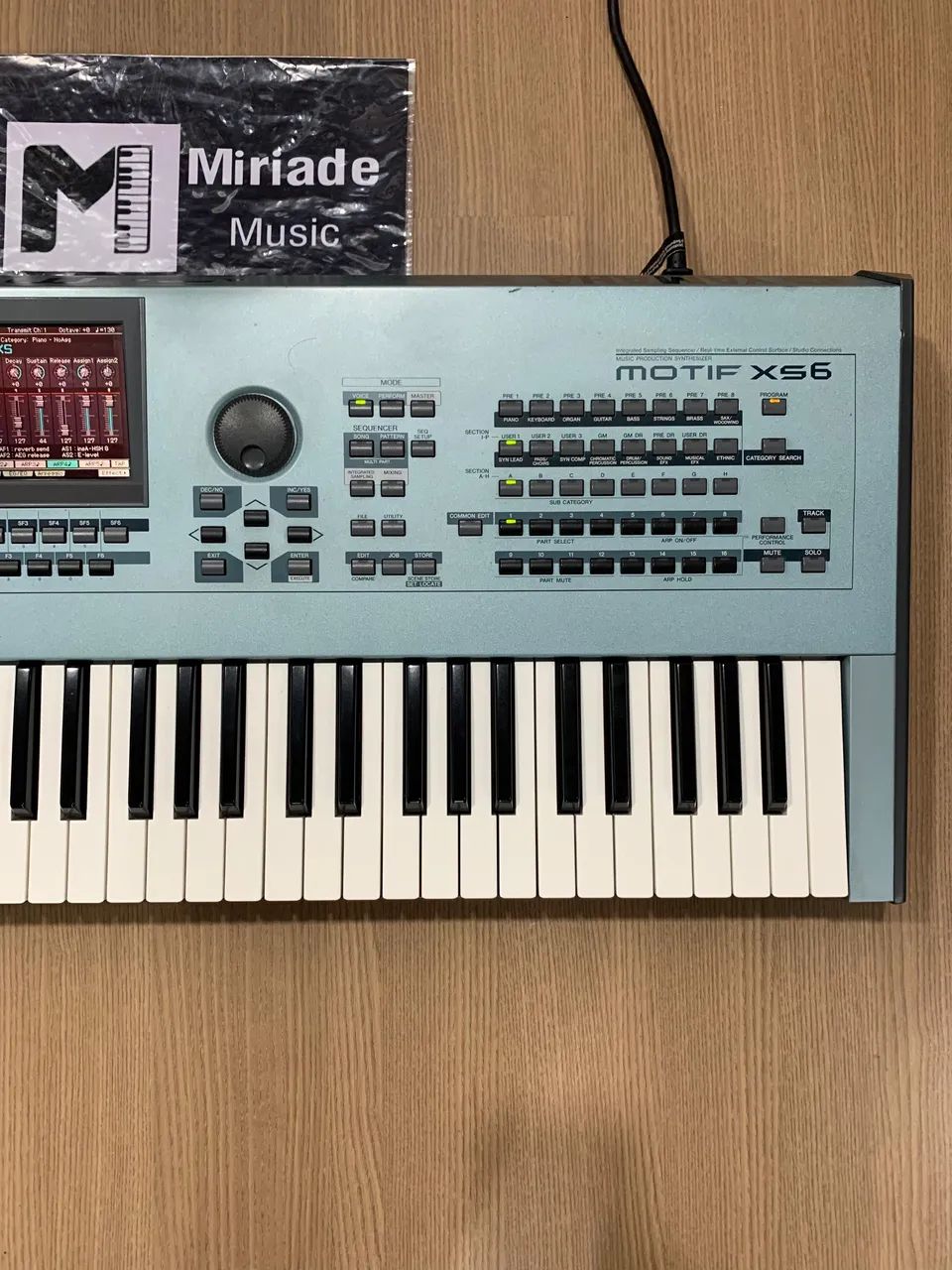 Yamaha Motif XS6  - Foto 4