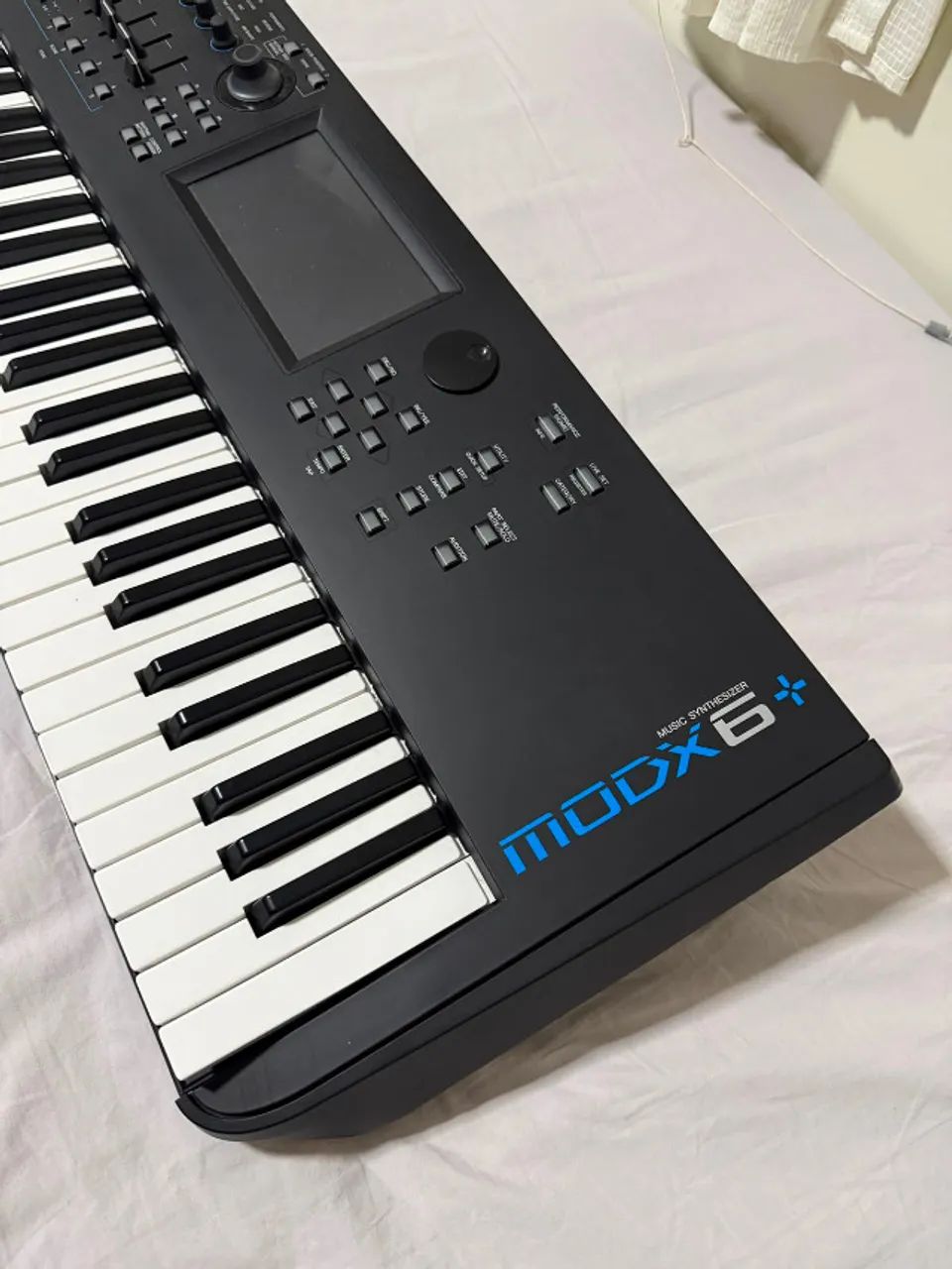 Yamaha MODX 6 Plus - Foto 2