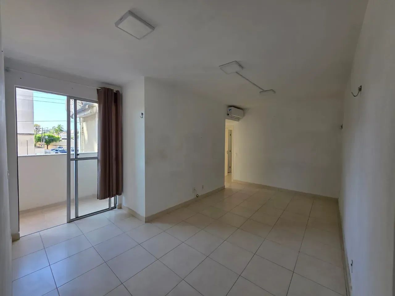 COND. BRISAS DO PARQUE. ALUGO APTO COM 2 QUARTOS SENDO 1 SUITE, SALA PARA 2 AMBIENTES. CLI - Foto 5