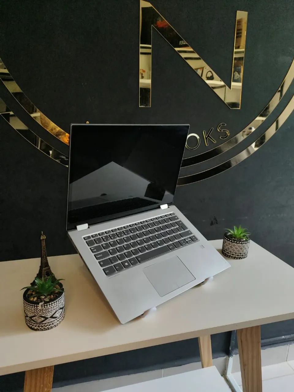NOTEBOOK LENOVO YOGA - VIRA TABLET!!