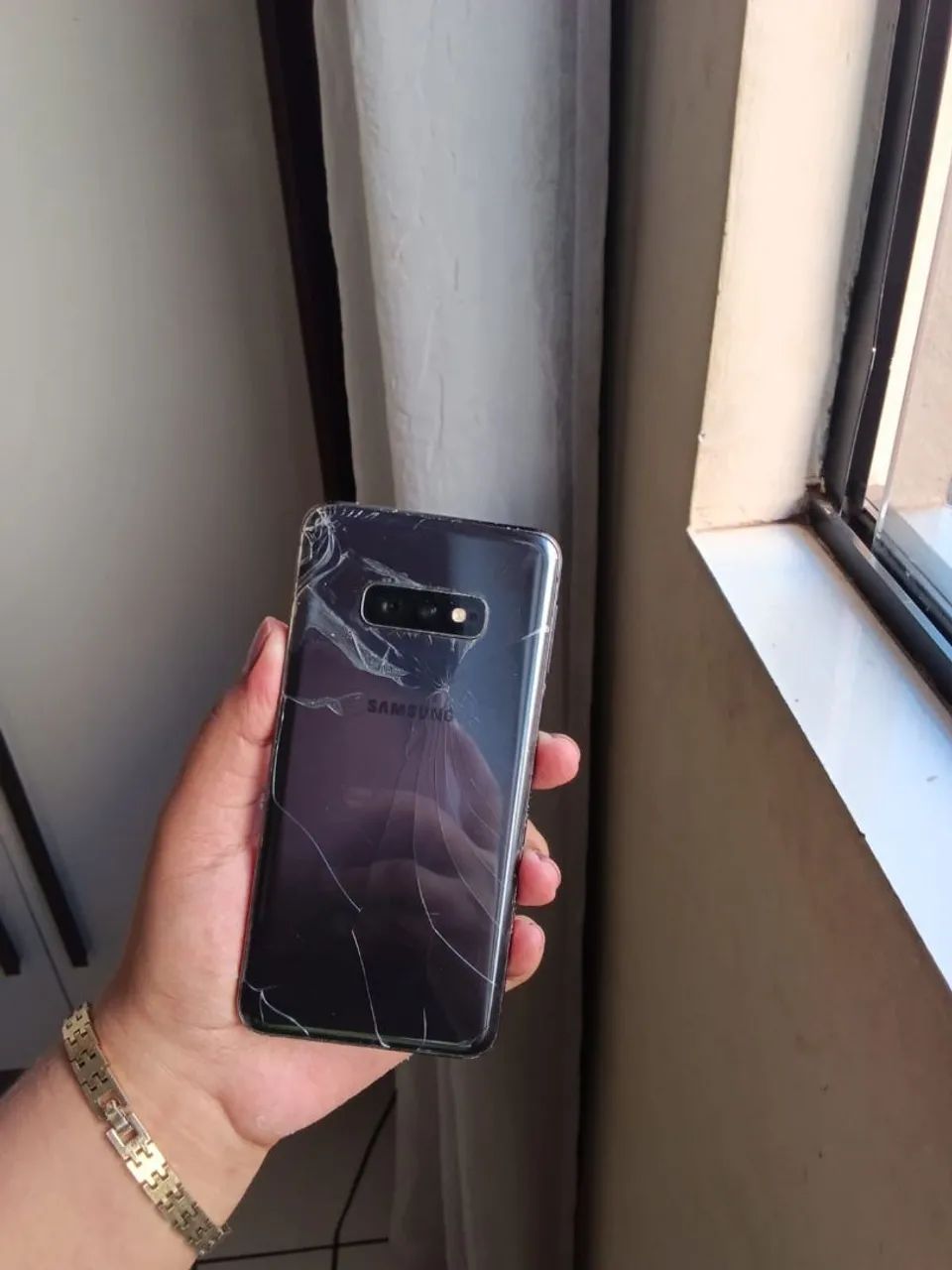 Samsung Galaxy S10e 128gb - Foto 3