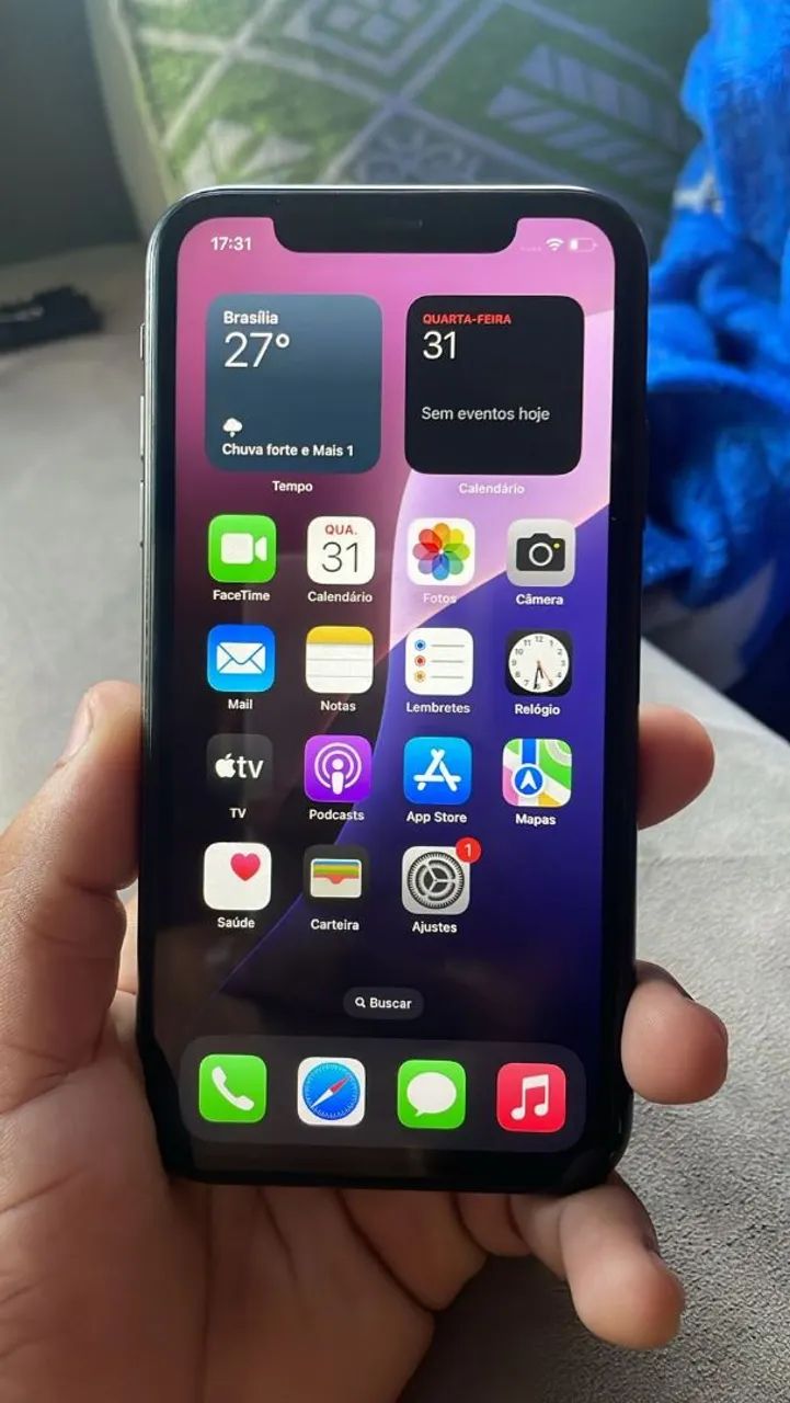 iPhone 11