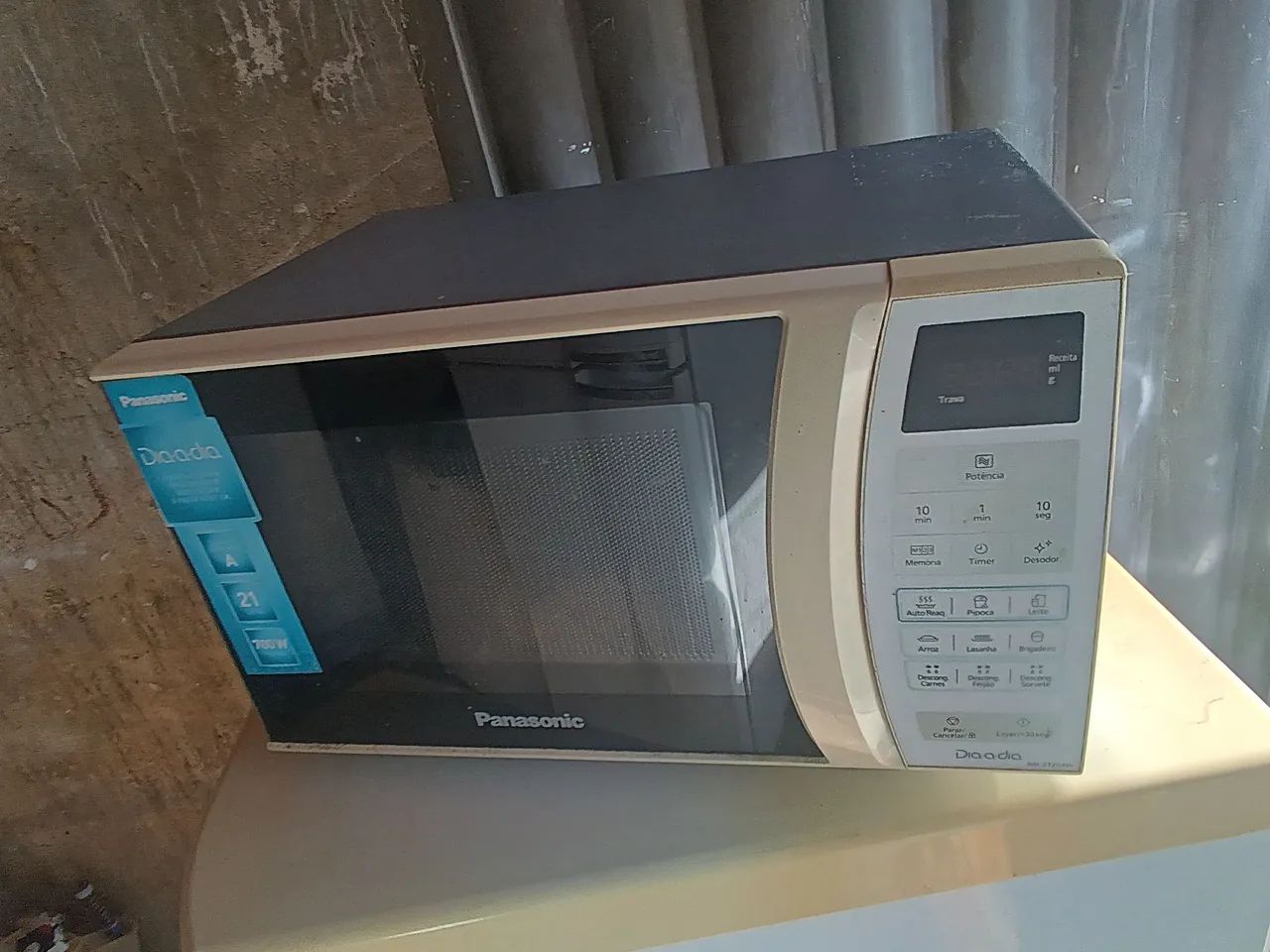 Micro-ondas Panasonic 23 l