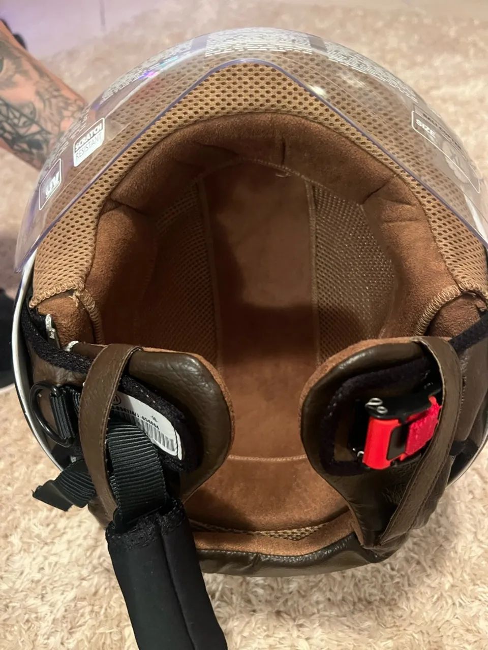 Capacete importado, modelo único no Brasil - Foto 5