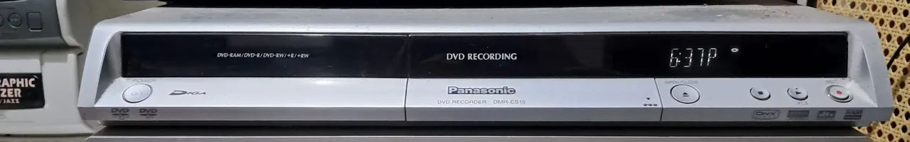 Gravador de DVD Panasonic DMR-ES15 com controle - Foto 2