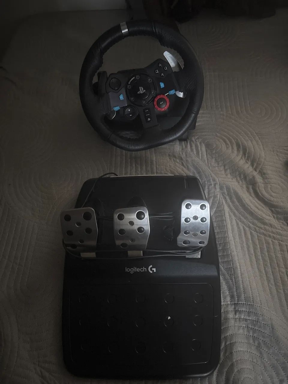 Volante logitech g29 em perfeito estado 