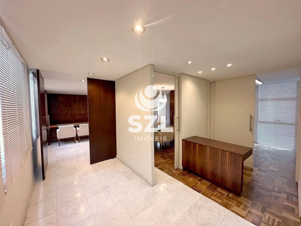 Conjunto comercial semi-mobiliado na região Central! - Foto 2