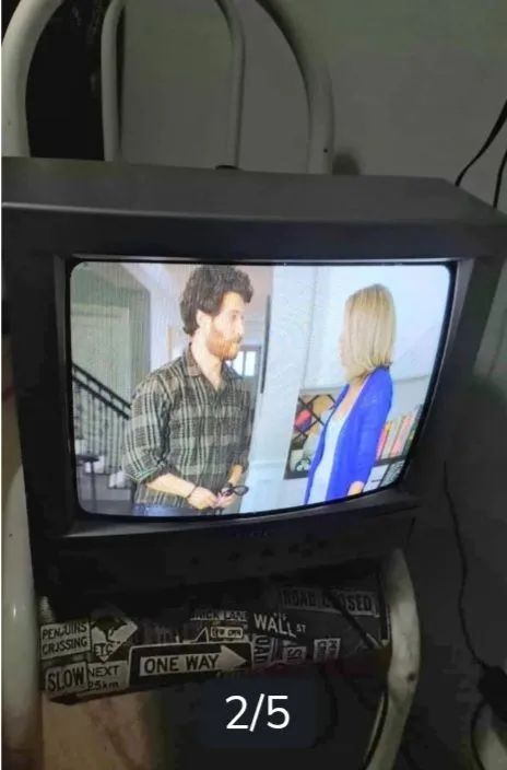 TV CCE 14" CRT