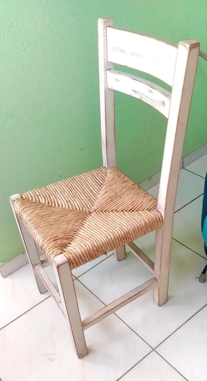 4 cadeiras de madeira maciça com assento em palha sisal  - Foto 4