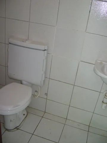 AMPLA SALA, NA COBERTURA DE UM PRÉDIO COM FUNDOS PARA A AVENIDA HERÁCLITO GRAÇA, APROPRIAD - Foto 3