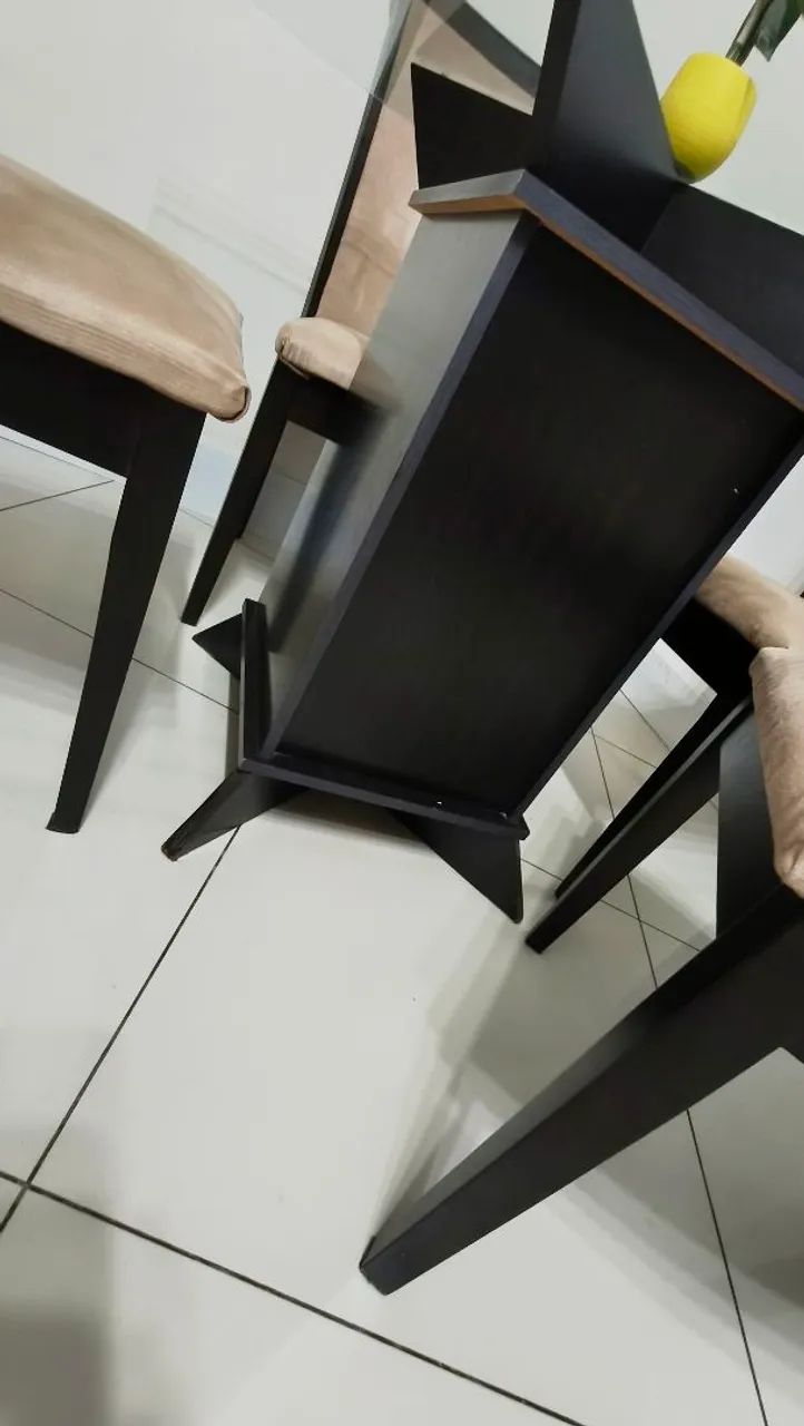 Mesa de Jantar Usada ENTREGO 468263117627084803