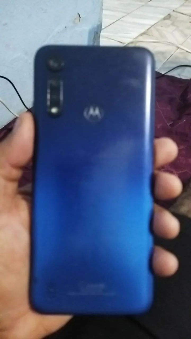 Celular Moto g8 lite 64 gb  - Foto 2