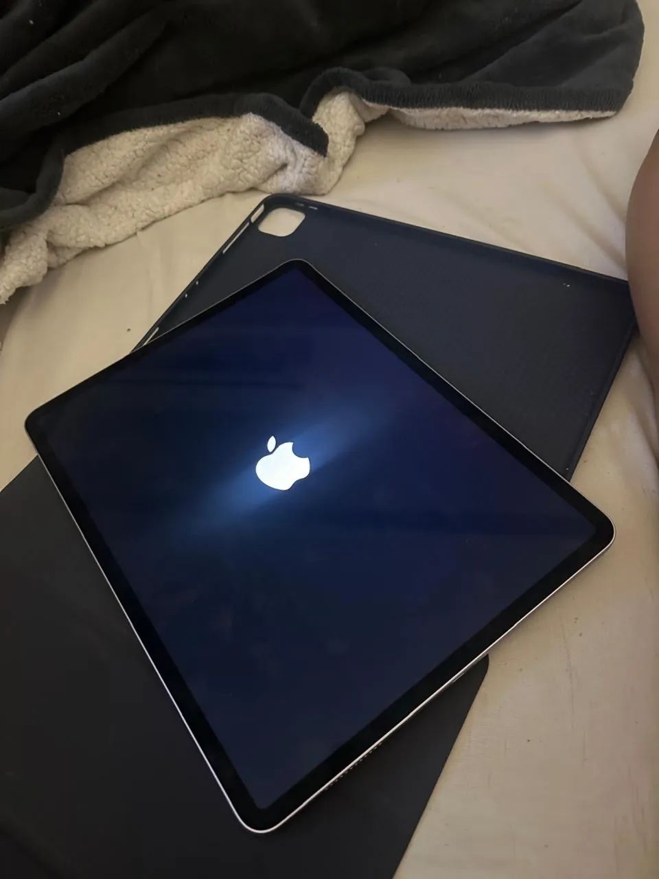 IPAD 13 471002122897991682