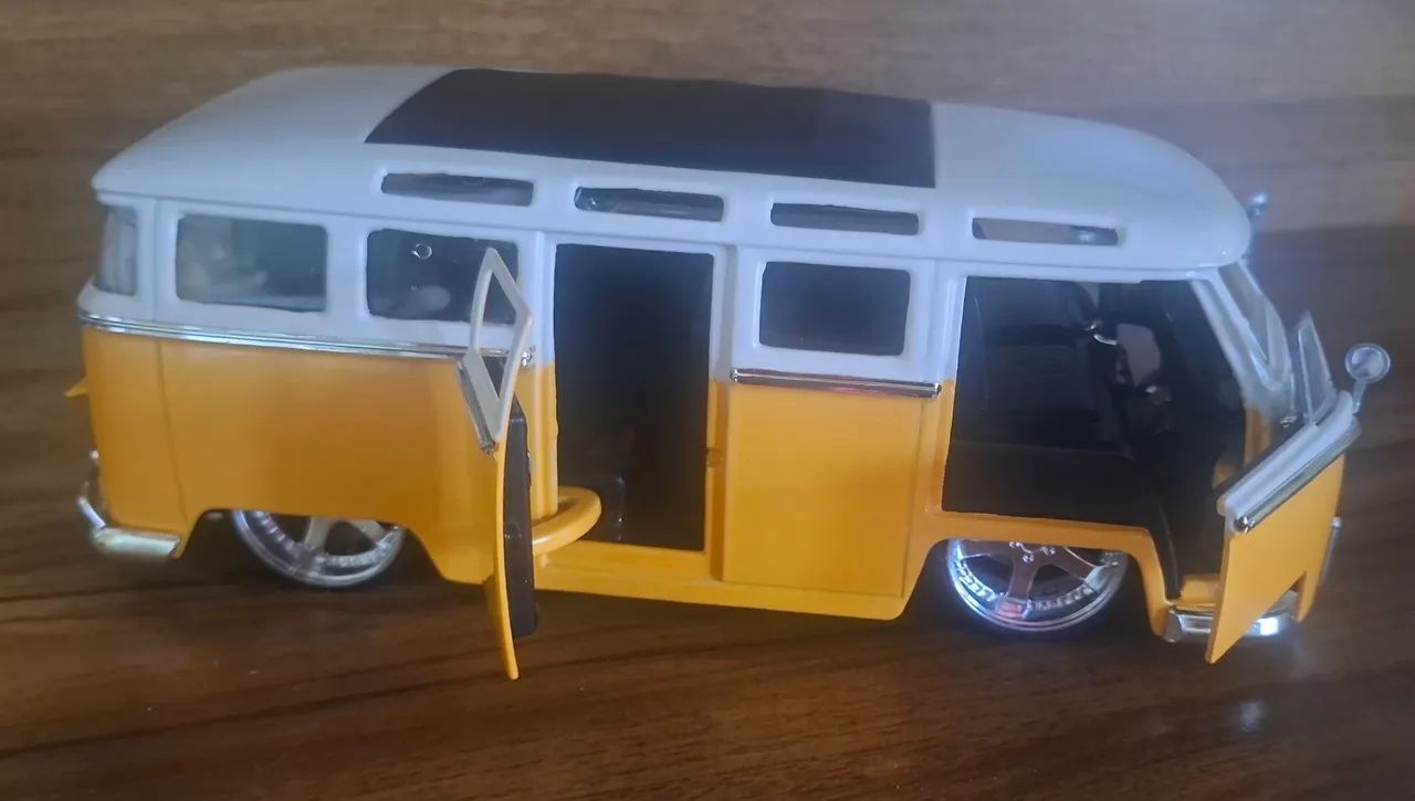 Miniatura Volkswagen Kombi - Foto 4