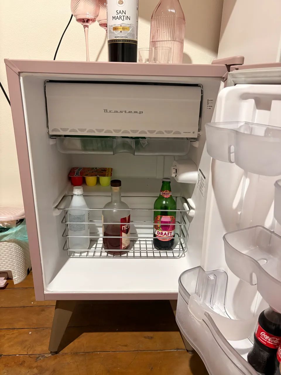 Frigobar Brastemp Rosa Retro - Foto 4