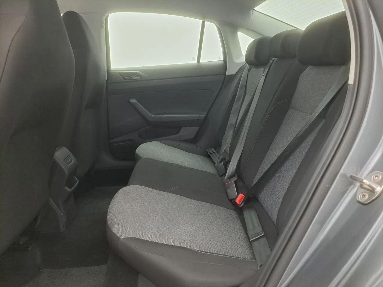 Volkswagen Virtus TSI 1.0 Flex 12V 4p Aut., foto 17 de 18