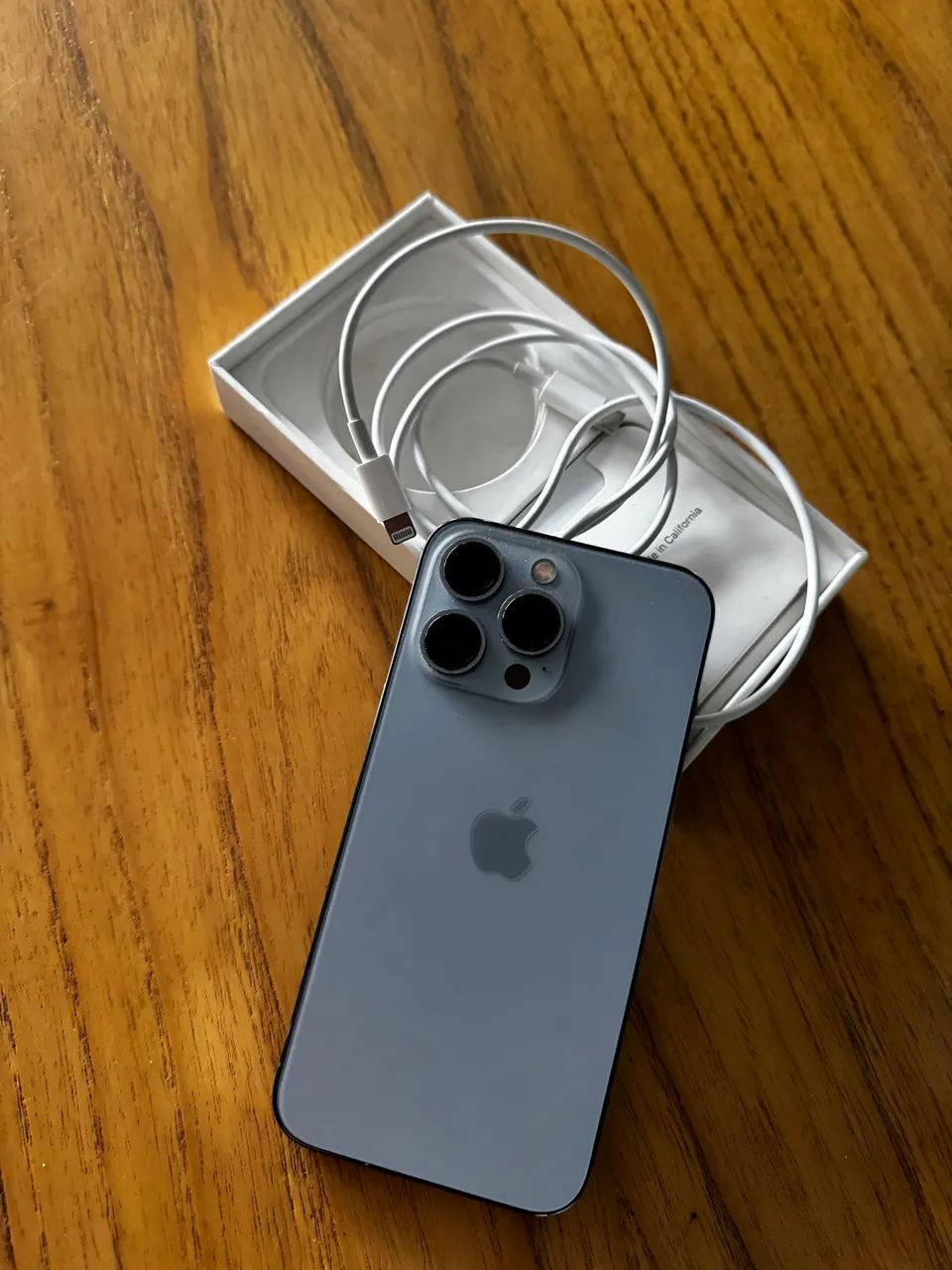 iPhone 13 Pro 256 + cabo original Apple - Celulares e Smartphones