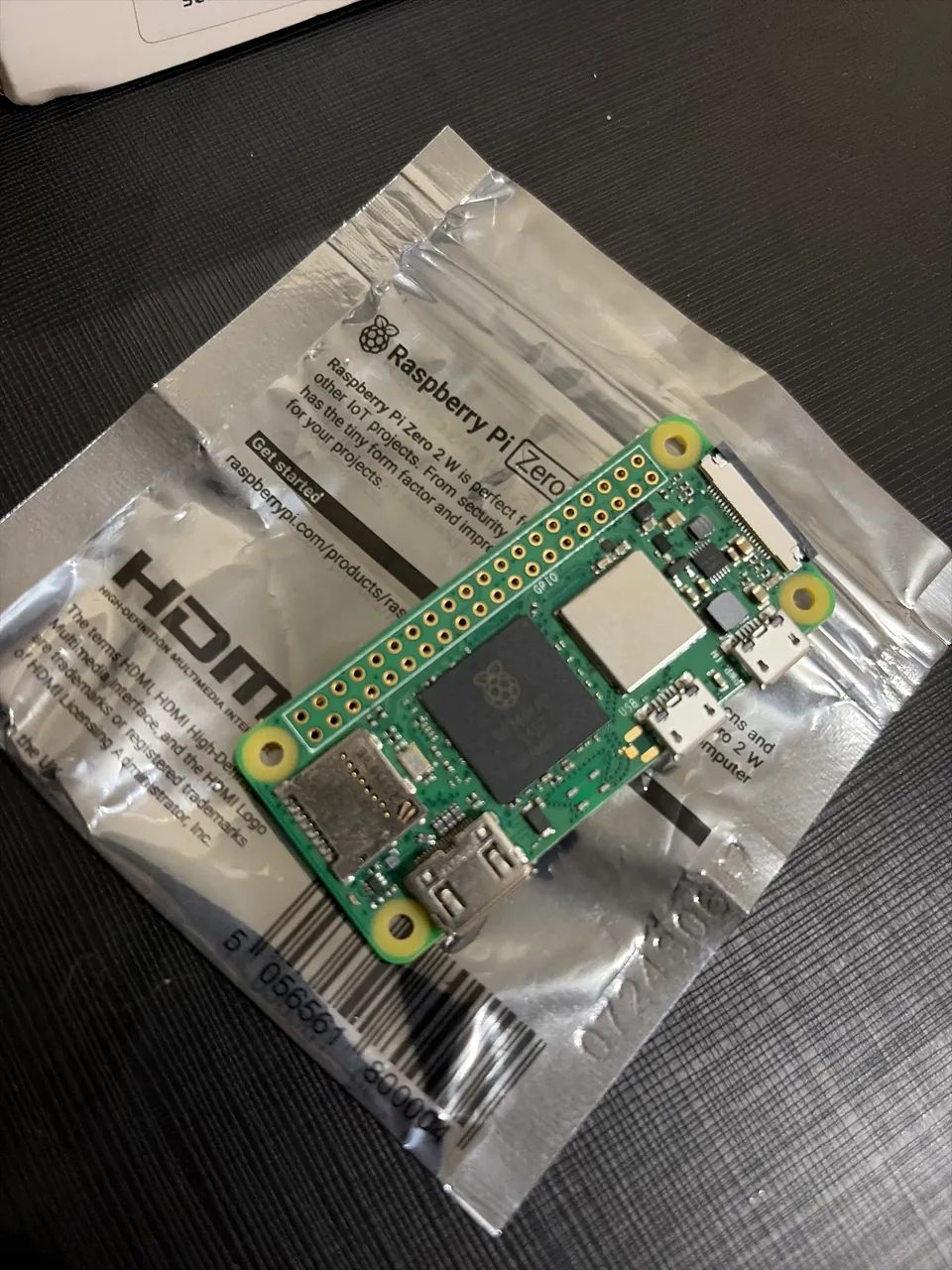 Combo Raspberry Pi Zero 2W + Waveshare 2.13 inch e-paper - Foto 4