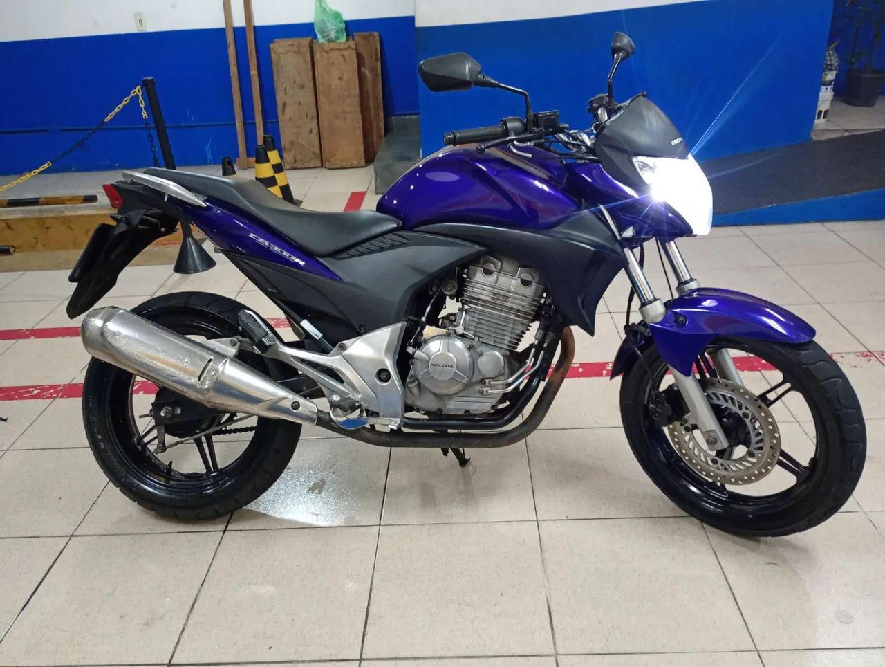 Cb 300 - Foto 2