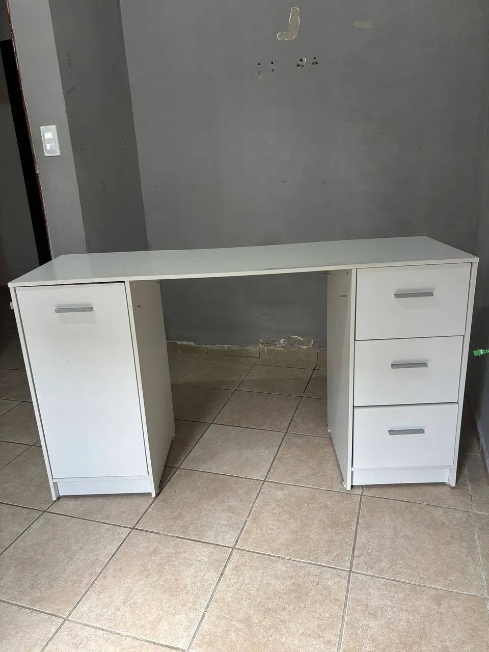 Escrivaninha branca  - Foto 5