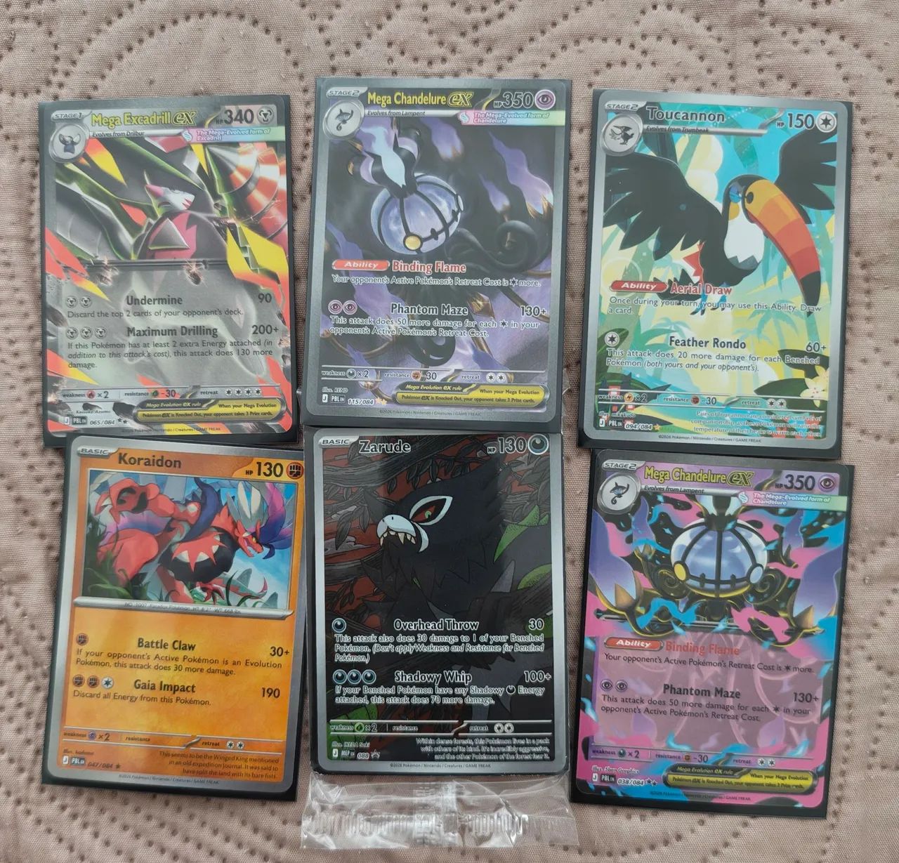 2 caixas de pokémon completas da coleção Elite trainer. Escuridão absoluta.  - Foto 3