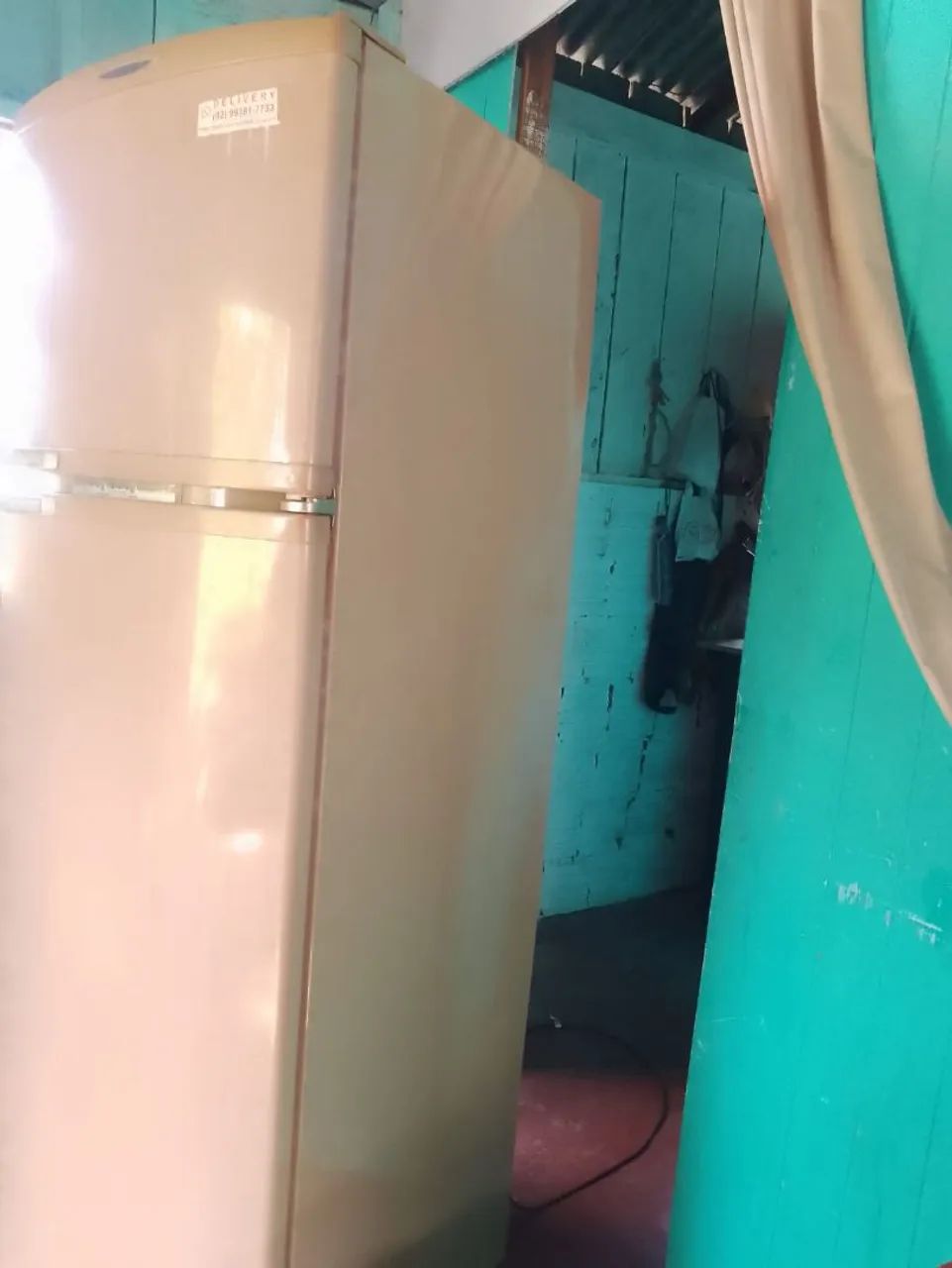 Geladeira semi nova 