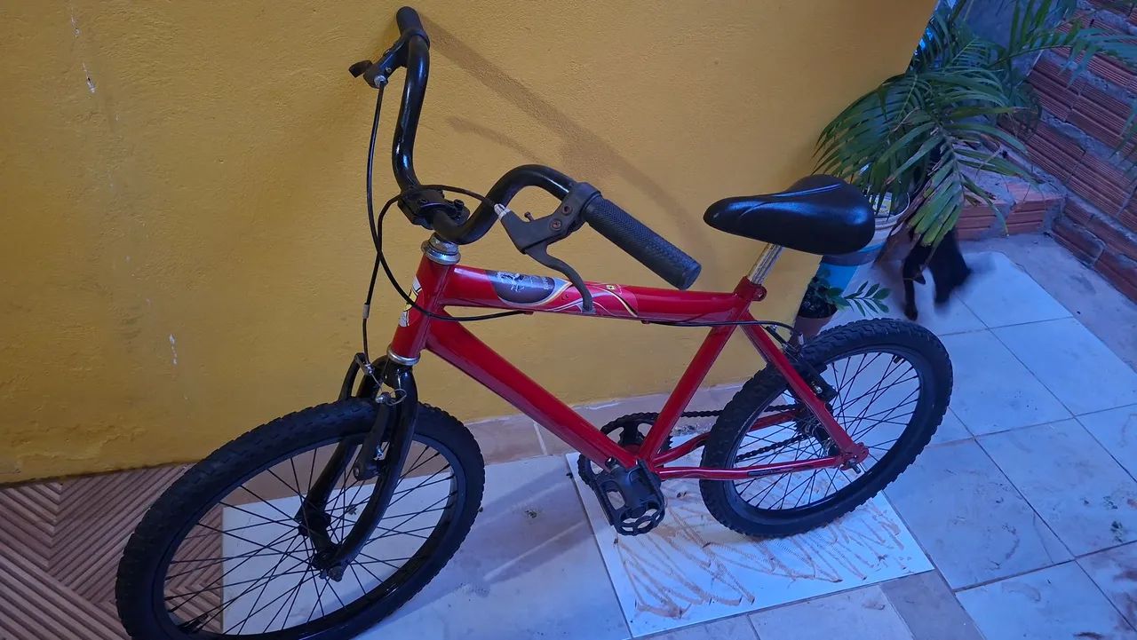 Bicicleta estado de nova - Foto 4