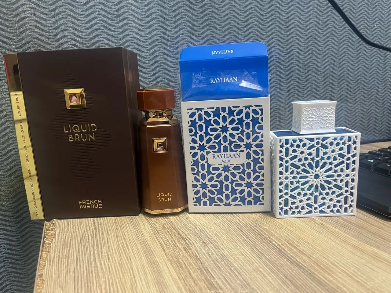 Perfumes rayhann Azul e liquid brun