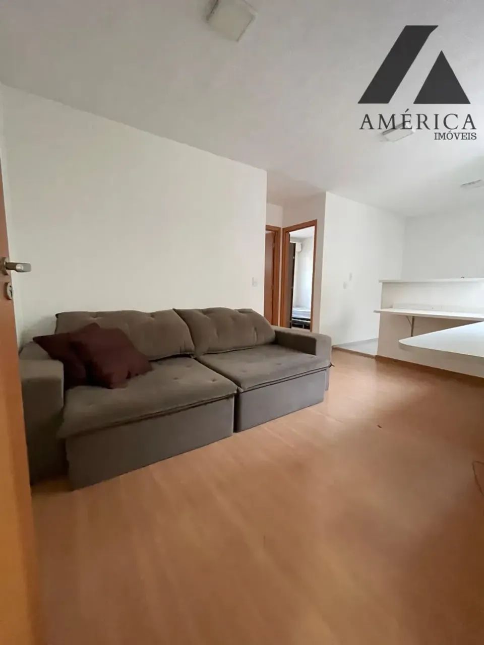 Locação - apartamento semi mobiliado no Chapada Boulevard em Cuiabá com 2 quartos - 40m²