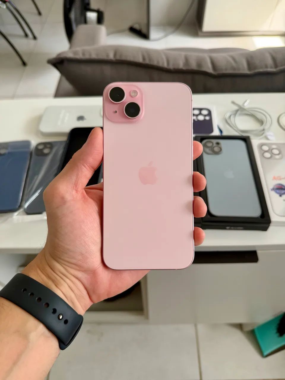 iPhone 15 Plus
