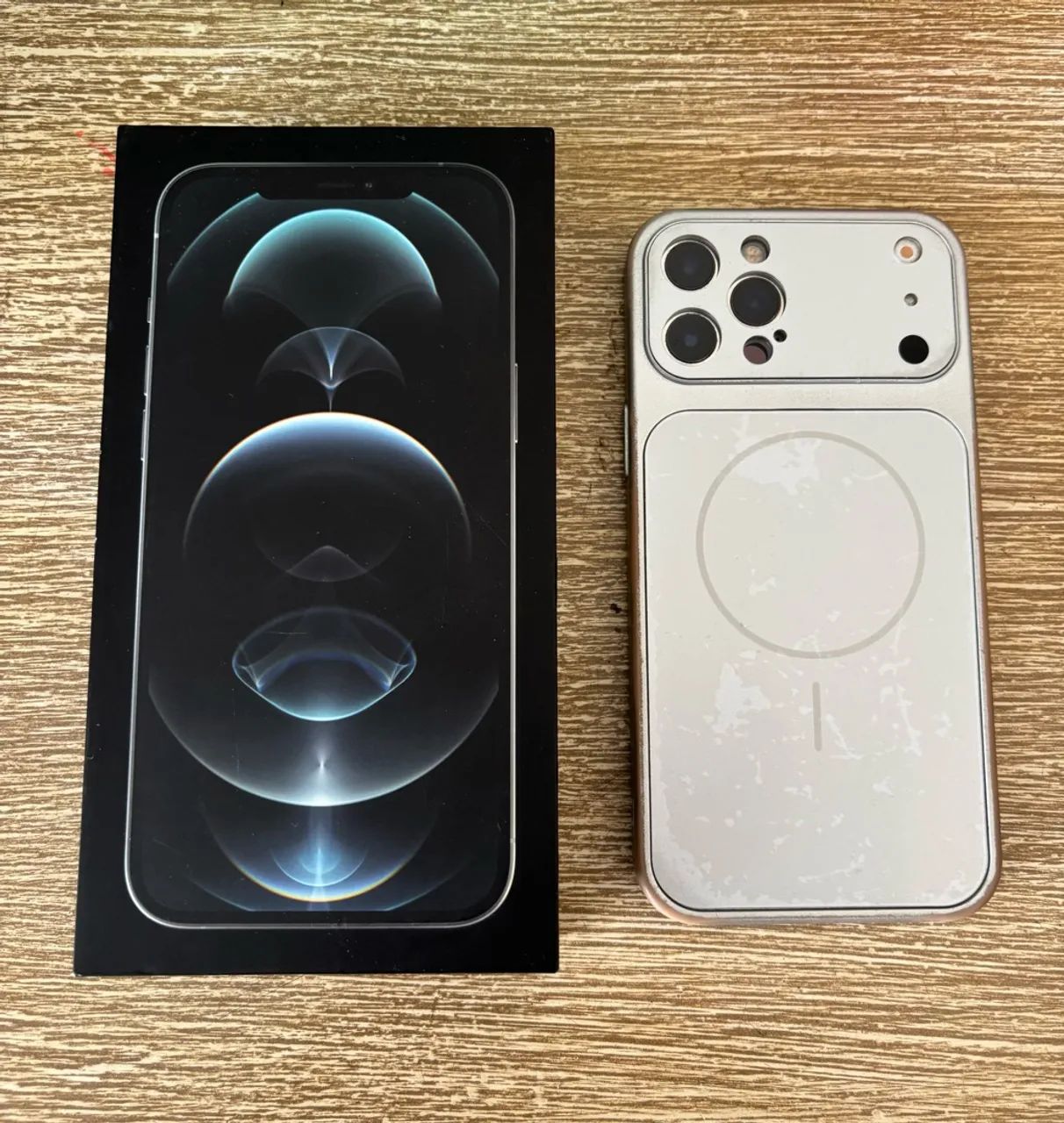iPhone 12 Pro Max 256gb Todo Original - Celulares e Smartphones