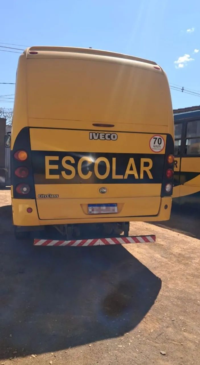 Micro-onibus 30 lugares iveco cityclass 70c17  30 - Foto 6