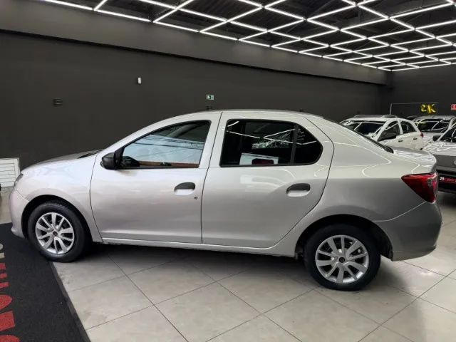 Renault Logan Authentique Hi-Flex 1.0 16V 4p, foto 4 de 9
