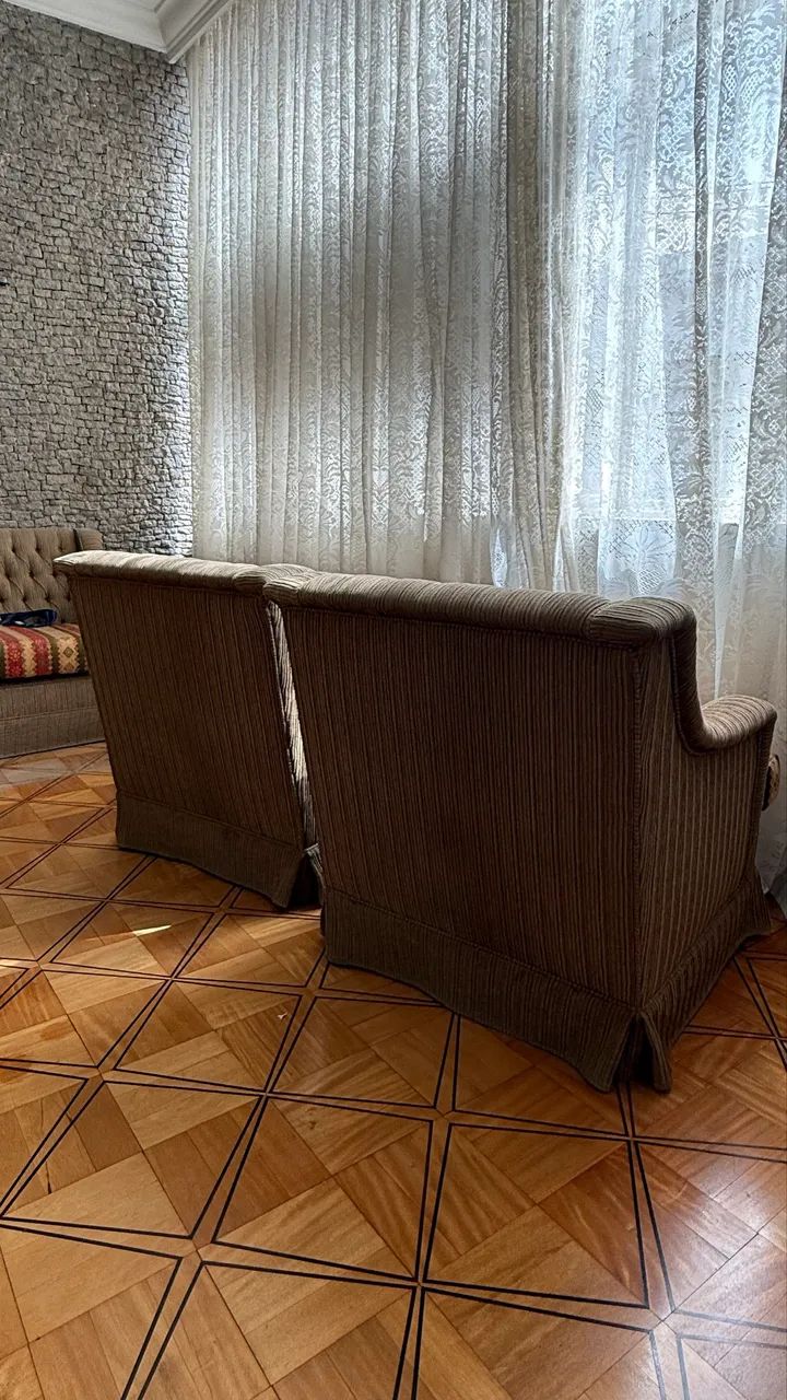 Jogo com 2 poltronas antigas estilo clássico  - Foto 4