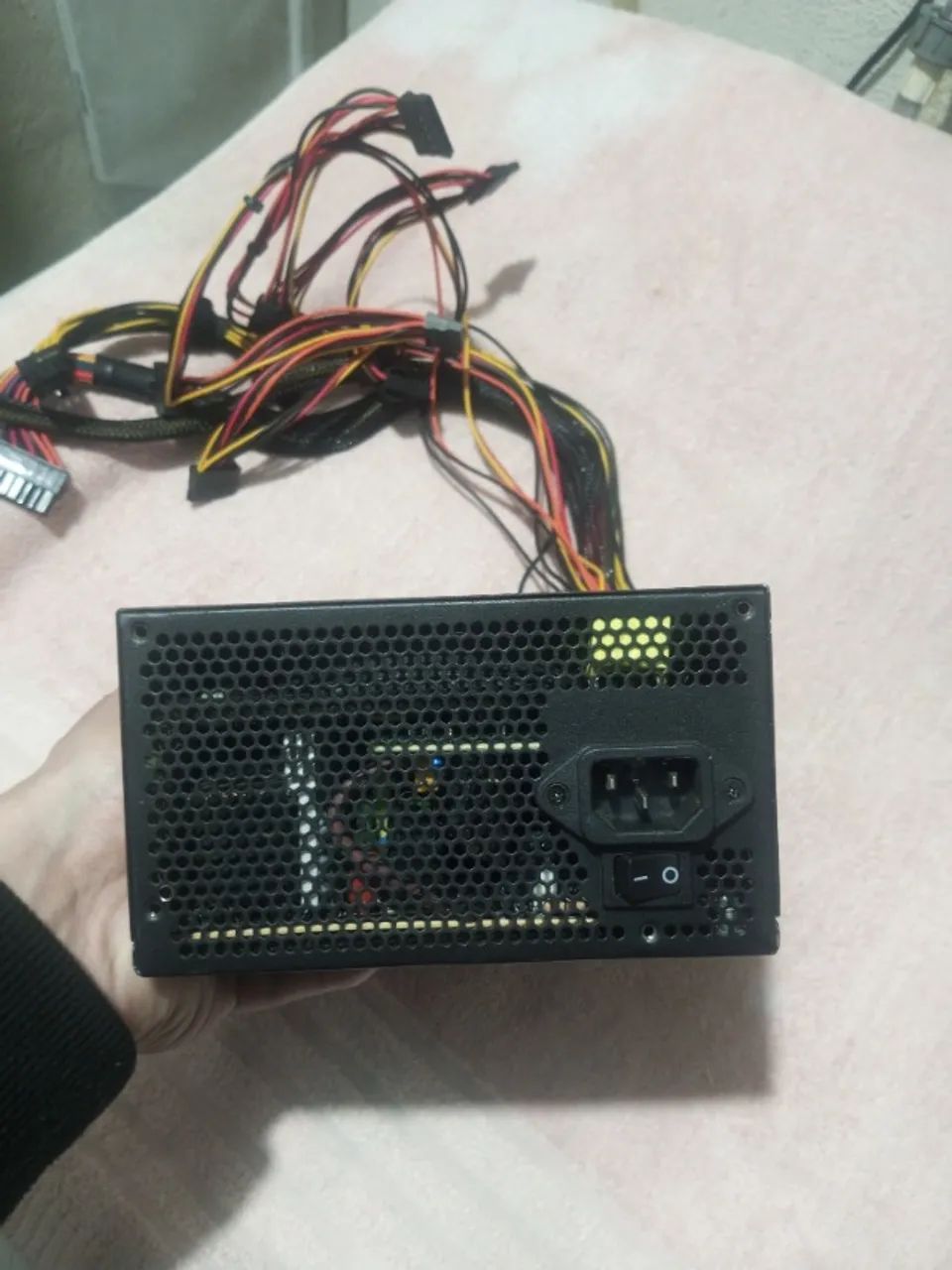 Fonte Cougar VTE 600w Com Defeito - Foto 2