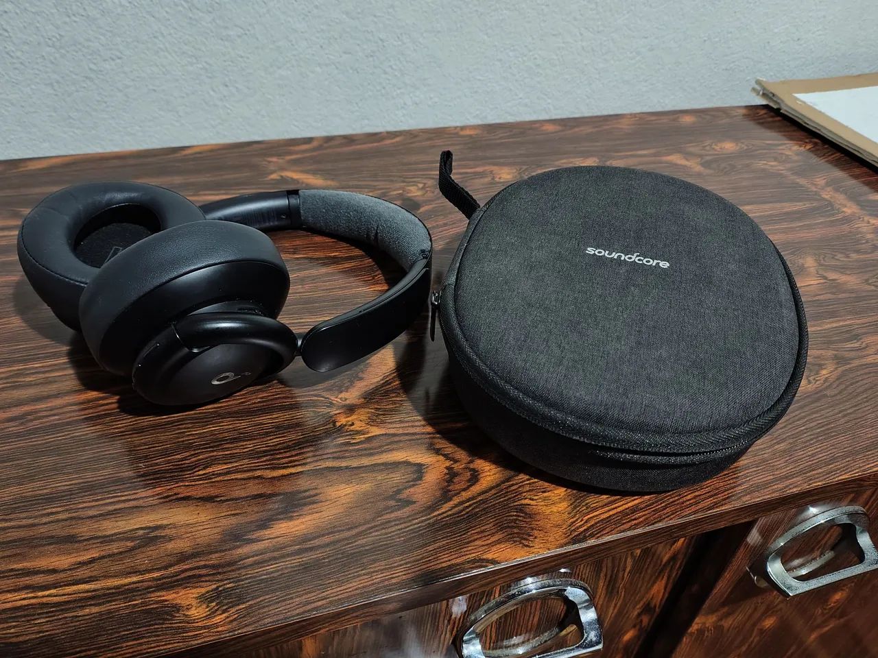 Fone anker Q30.