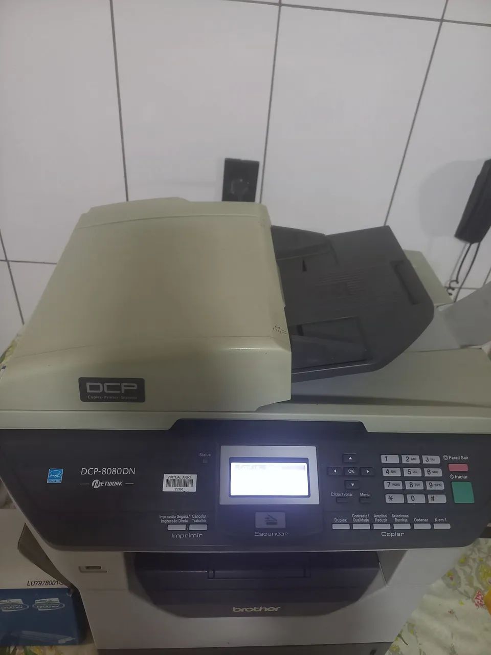 Impressora Multifuncional Brother DCP-8080DN 110W, COM DEFEITO  - Foto 3