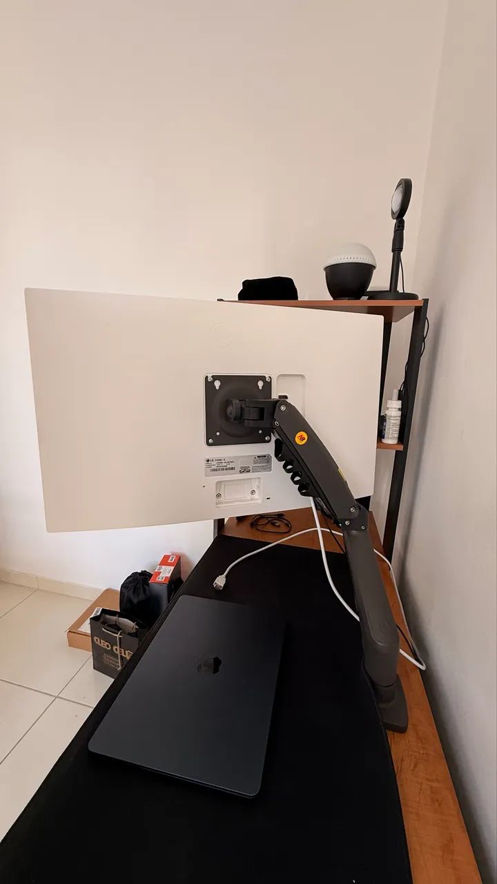 Monitor LG Ultra Fine - Foto 2